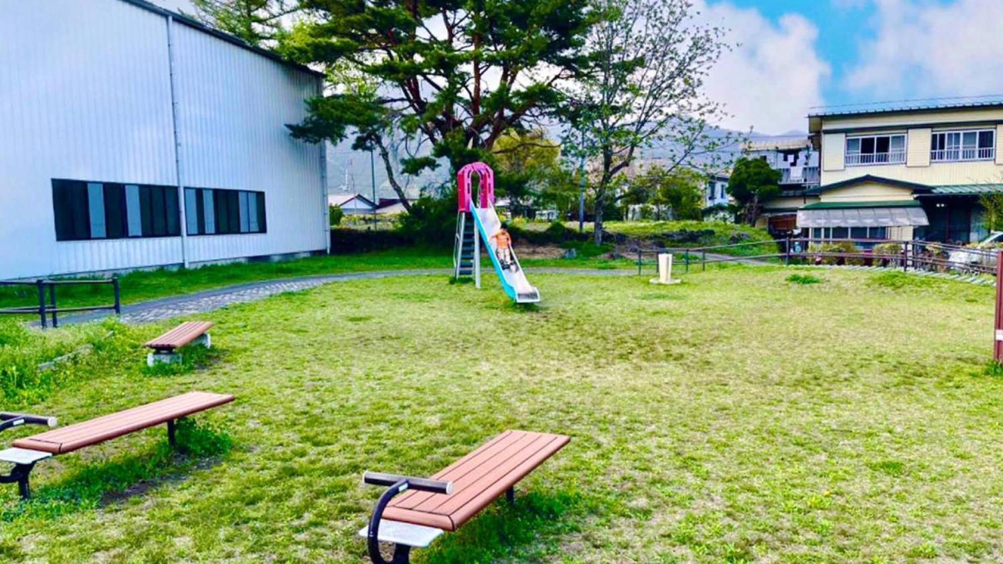 貸別荘 ウサギの郷 Fujikawaguchiko Luaran gambar